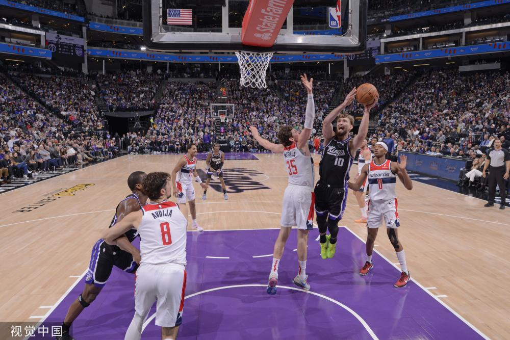 中展现了其 中展现了其